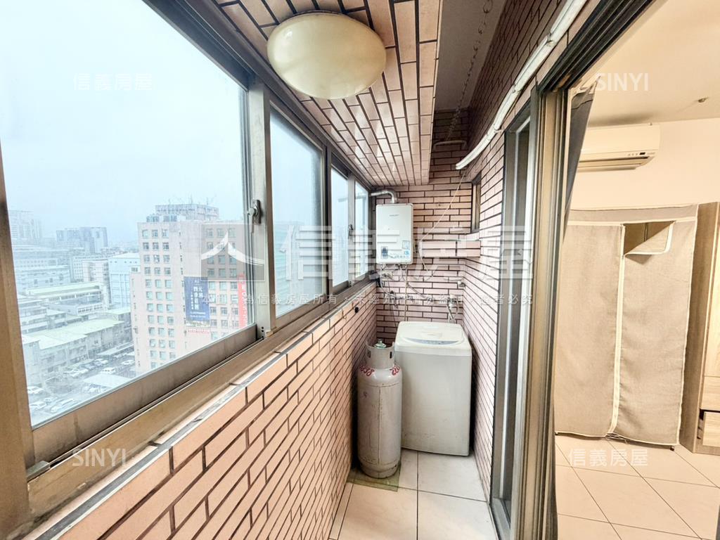 花園廣場高樓美景套房房屋室內格局與周邊環境