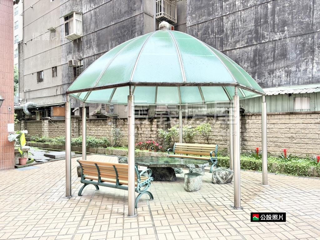 花園廣場高樓美景套房房屋室內格局與周邊環境