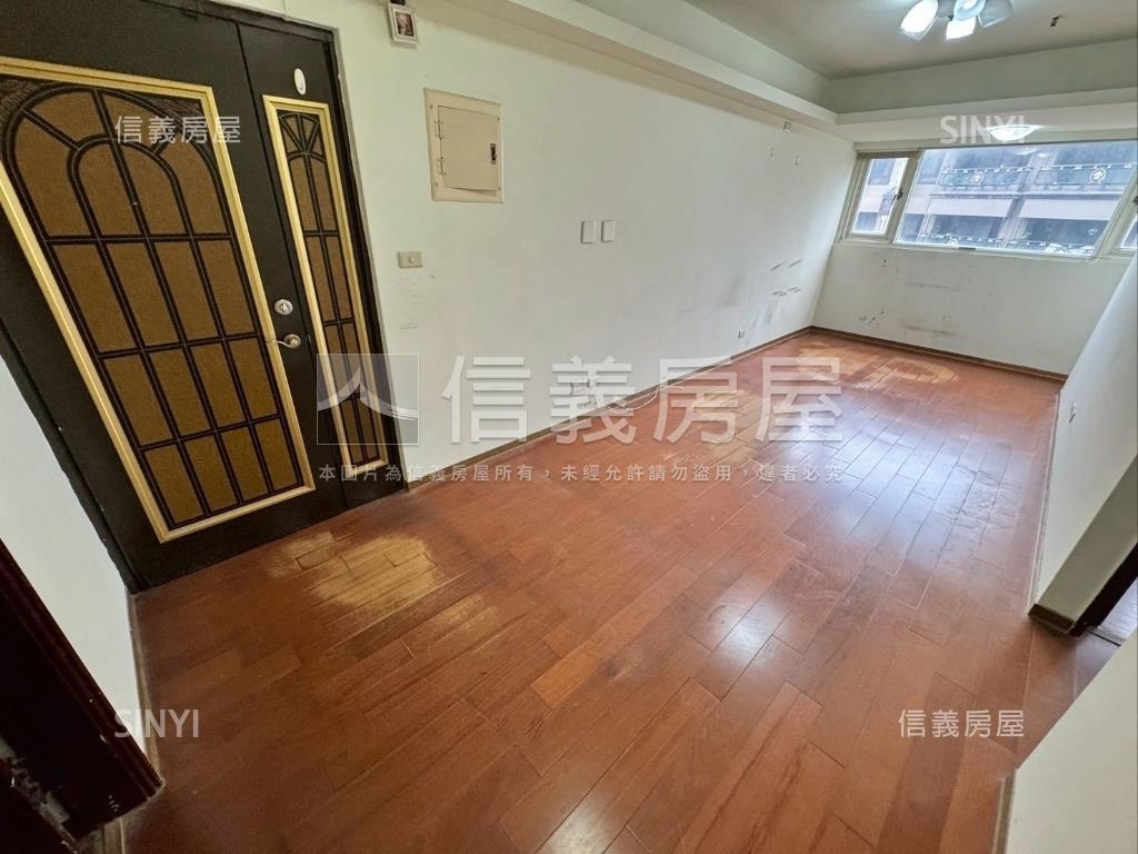 長隄電梯２房房屋室內格局與周邊環境