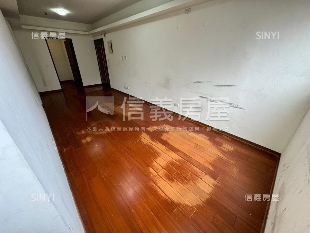 長隄電梯２房房屋室內格局與周邊環境