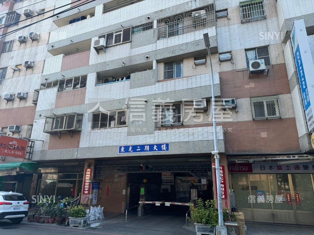 廣三北城前後陽台三房房屋室內格局與周邊環境