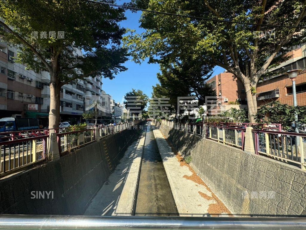 廣三北城前後陽台三房房屋室內格局與周邊環境