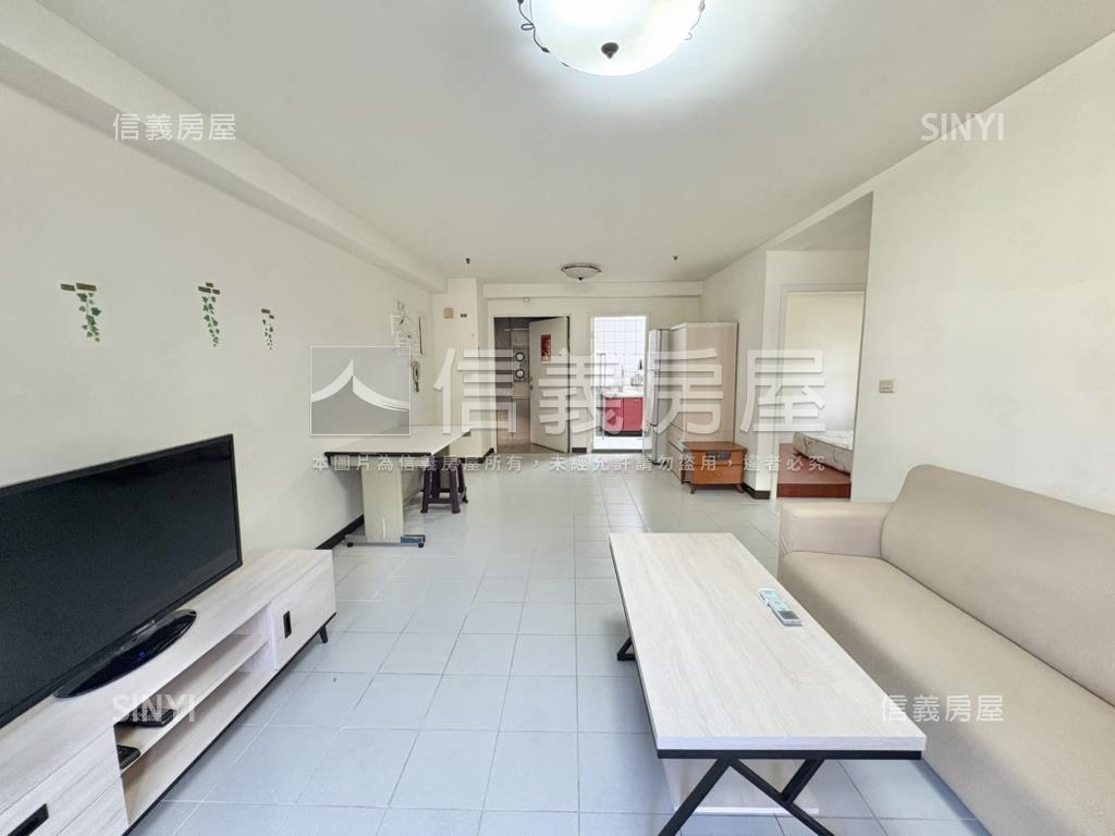 低總價首購次頂２房房屋室內格局與周邊環境