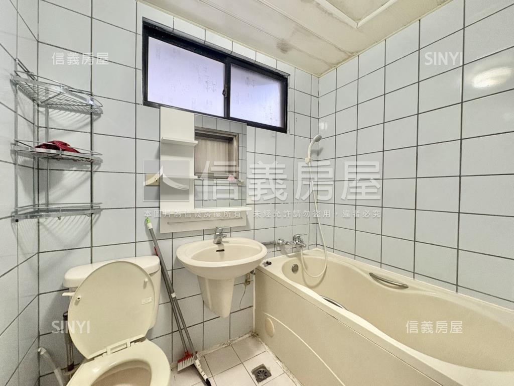 低總價首購次頂２房房屋室內格局與周邊環境