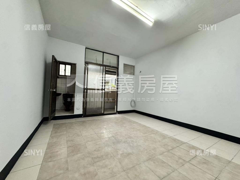 三多捷運．黃金透店房屋室內格局與周邊環境