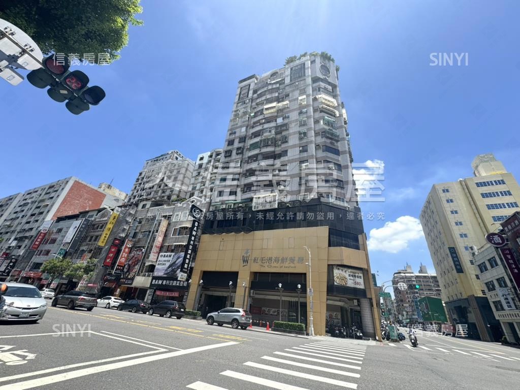 三多捷運．黃金透店房屋室內格局與周邊環境