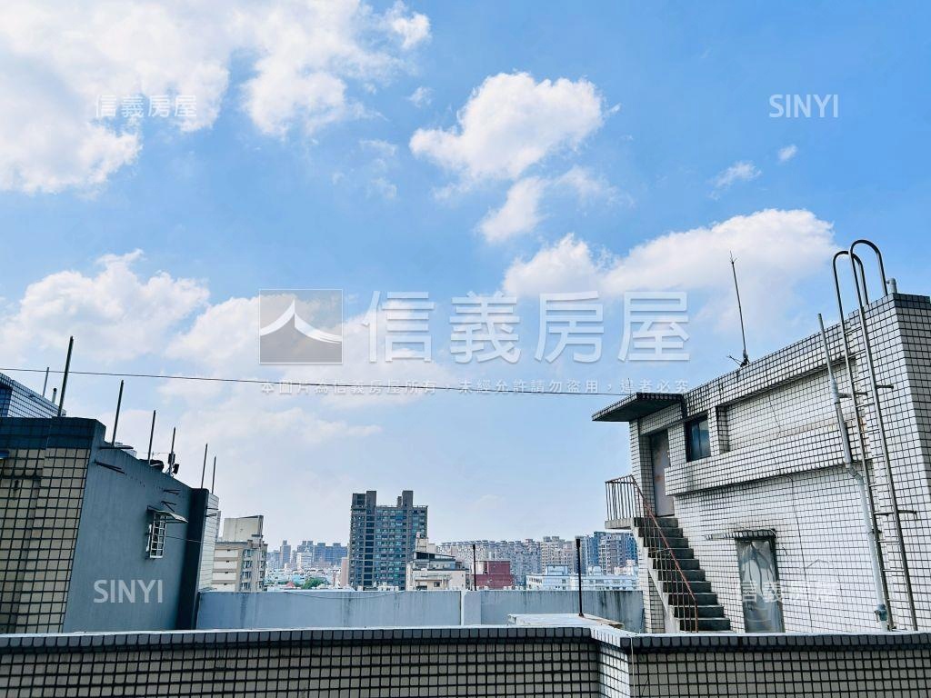 近省道美學苑三房車位房屋室內格局與周邊環境