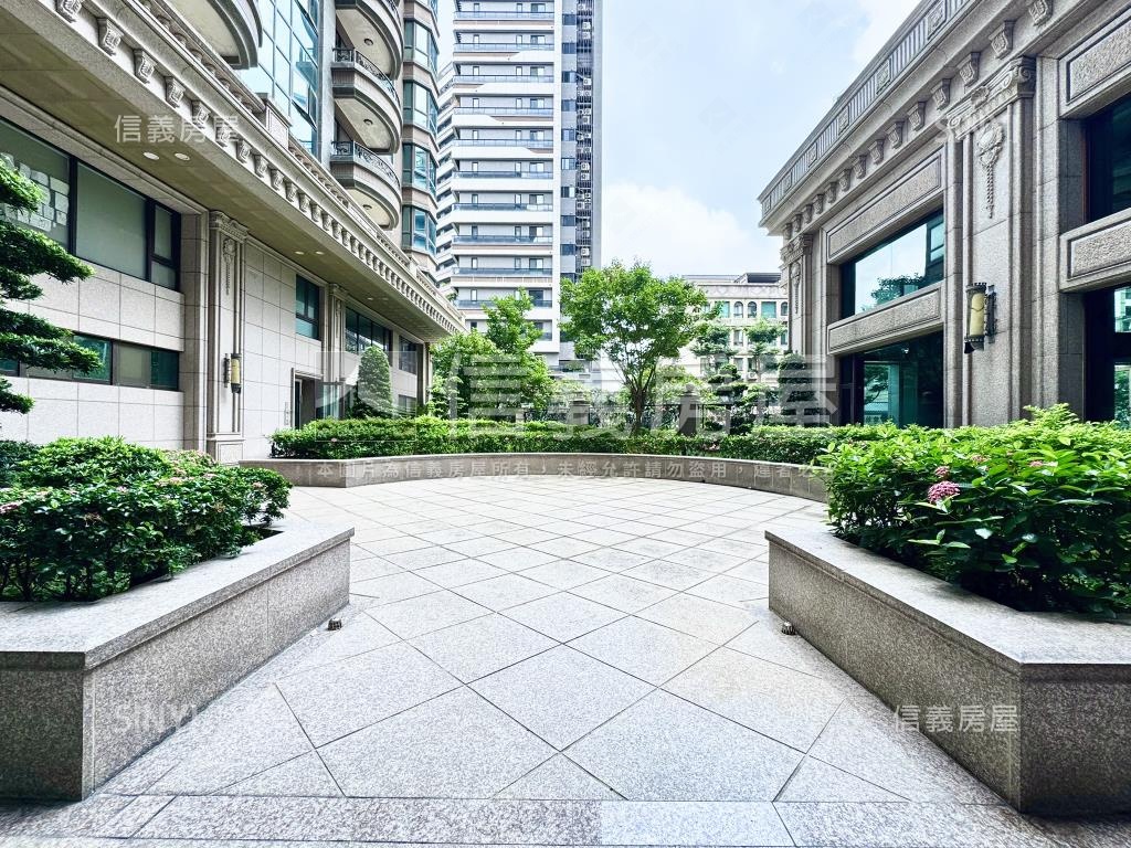 青埔城市之光高樓景觀三房房屋室內格局與周邊環境