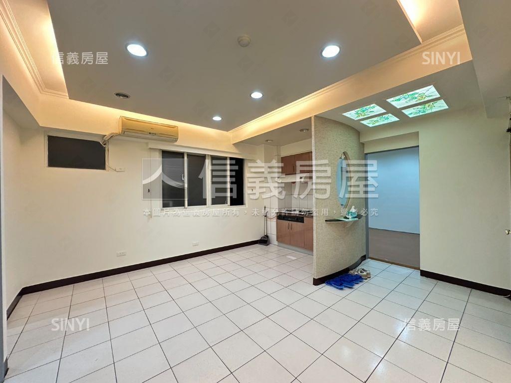 低公設電梯華廈大兩房房屋室內格局與周邊環境