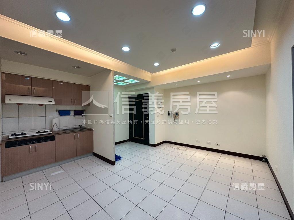 低公設電梯華廈大兩房房屋室內格局與周邊環境