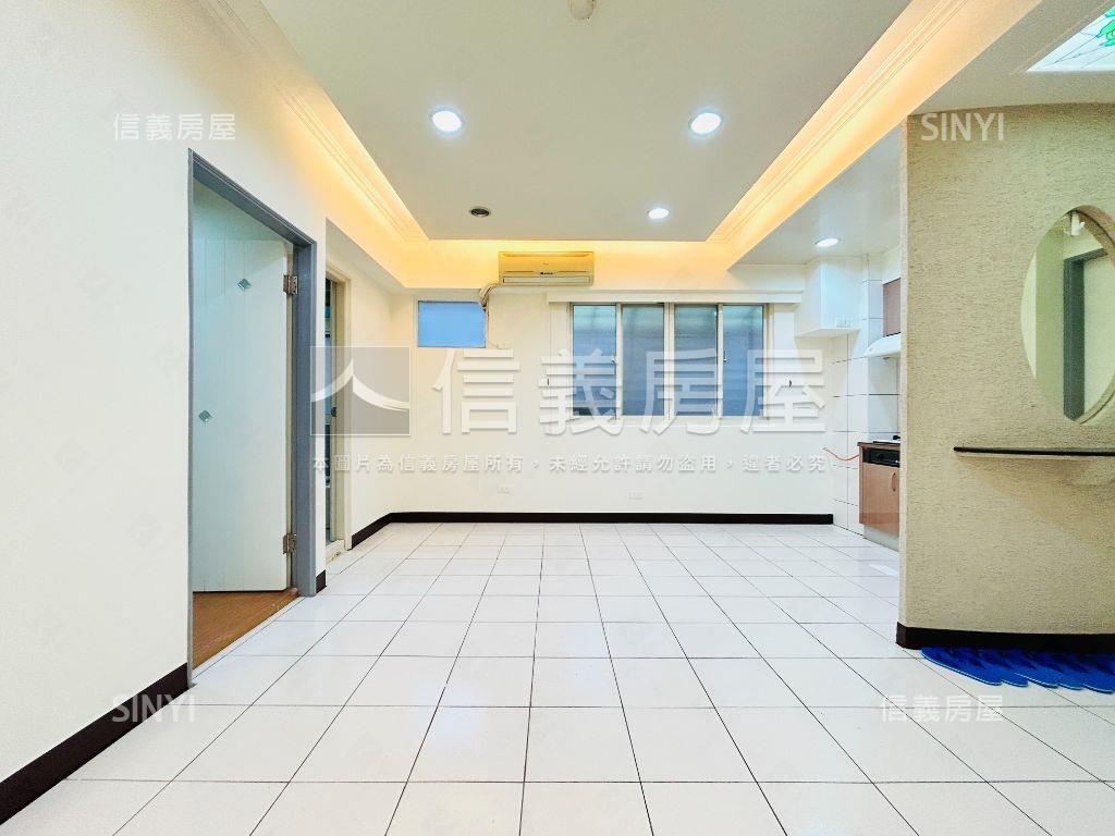 低公設電梯華廈大兩房房屋室內格局與周邊環境