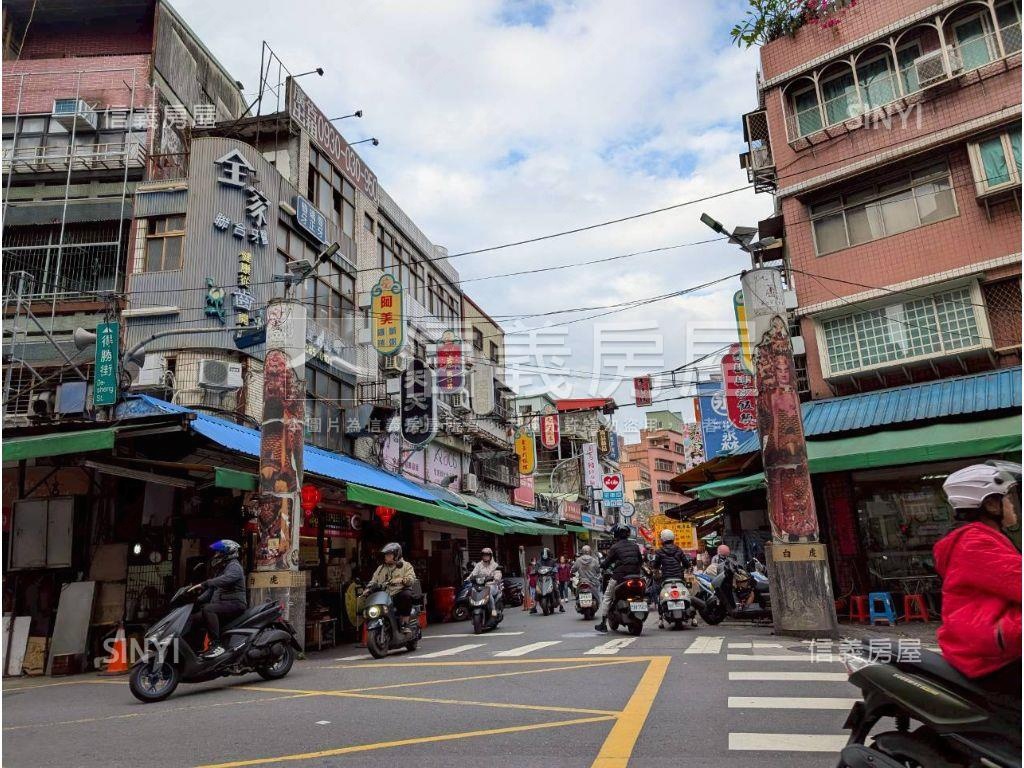 低公設電梯華廈大兩房房屋室內格局與周邊環境