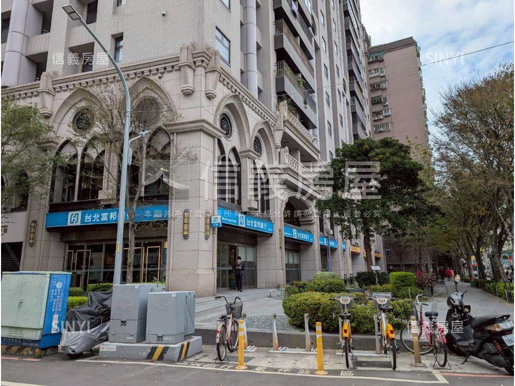 低公設電梯華廈大兩房房屋室內格局與周邊環境