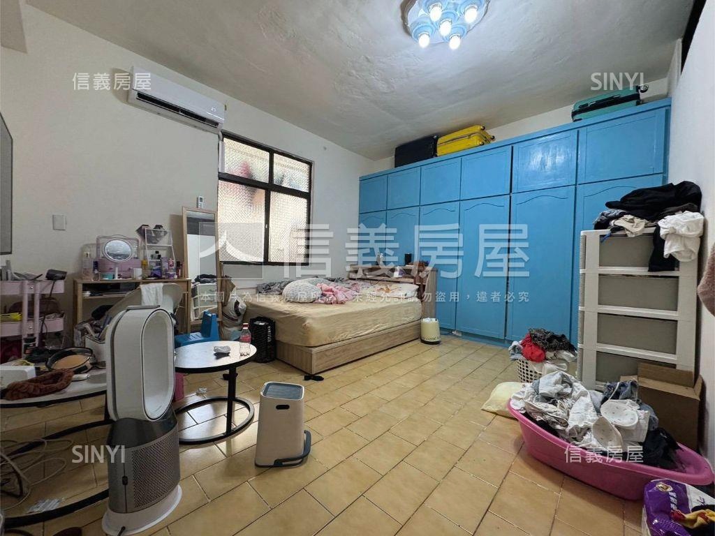 士林通透採光四房大宅房屋室內格局與周邊環境