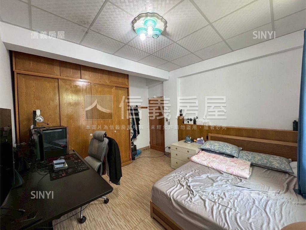 士林通透採光四房大宅房屋室內格局與周邊環境