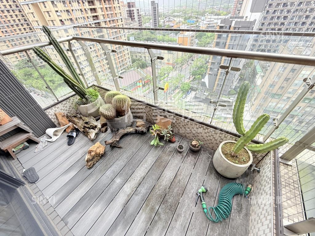 將捷ＭＩＴ輕屋齡景觀宅房屋室內格局與周邊環境