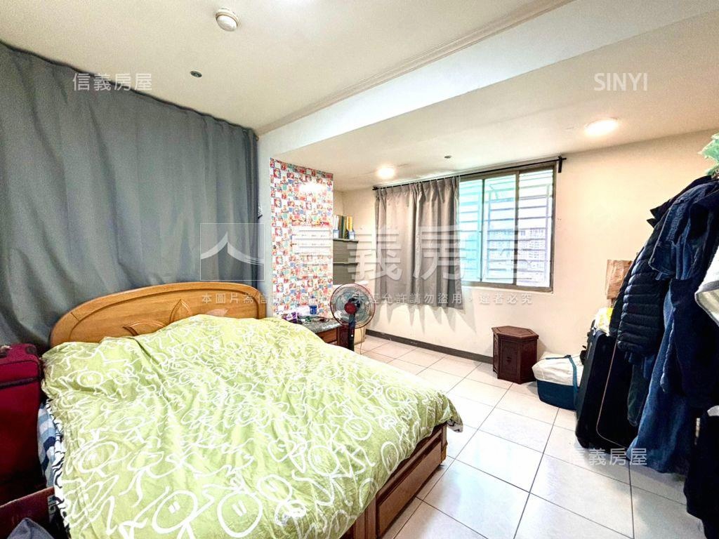 府中捷運ＡＡＡ四房車位房屋室內格局與周邊環境