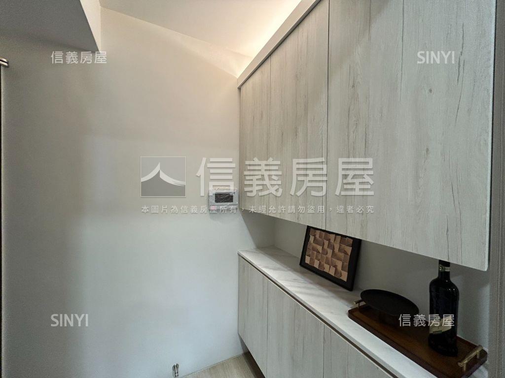 仁武漂亮裝潢三房平車房屋室內格局與周邊環境