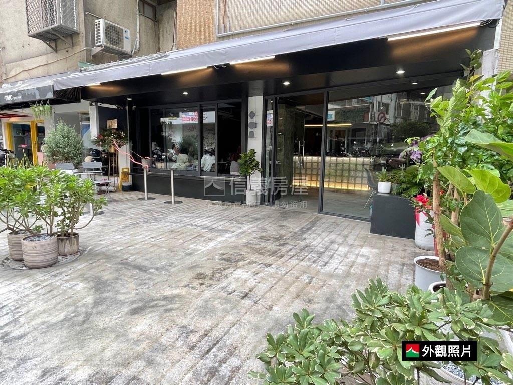 東區面寬人潮金店房屋室內格局與周邊環境