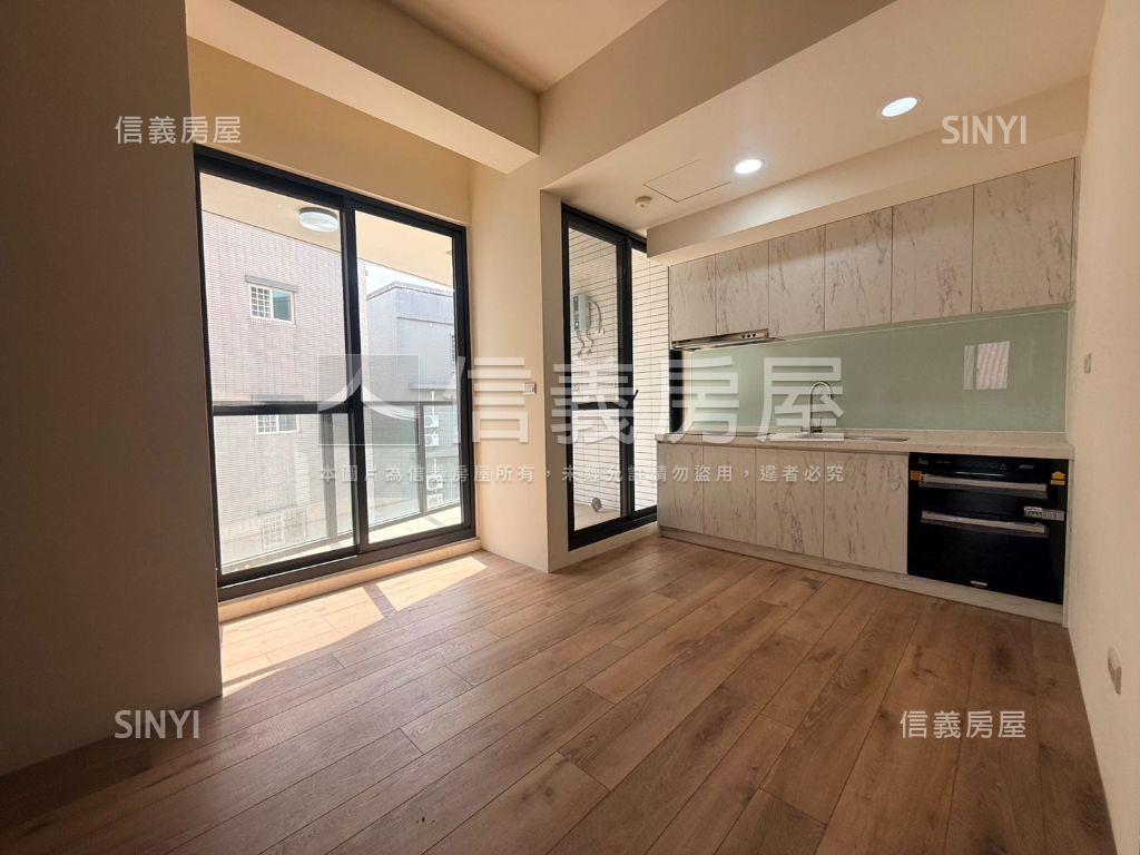 北屯輕屋齡電梯２房附車位房屋室內格局與周邊環境