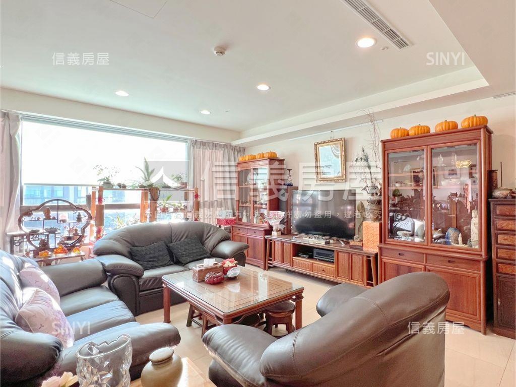 喜歡就約－綠光大坪數雙車房屋室內格局與周邊環境