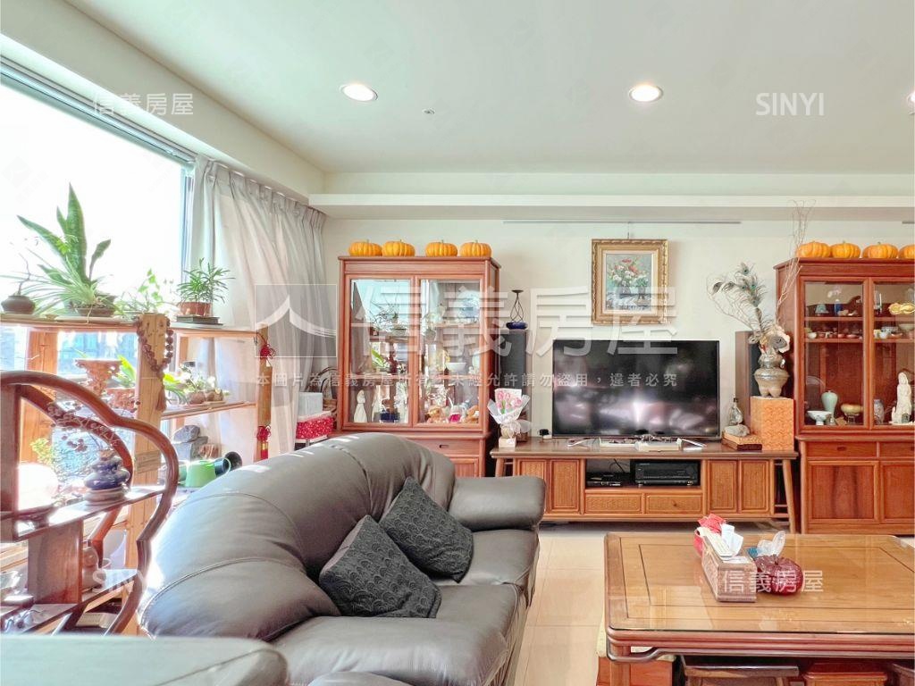 喜歡就約－綠光大坪數雙車房屋室內格局與周邊環境