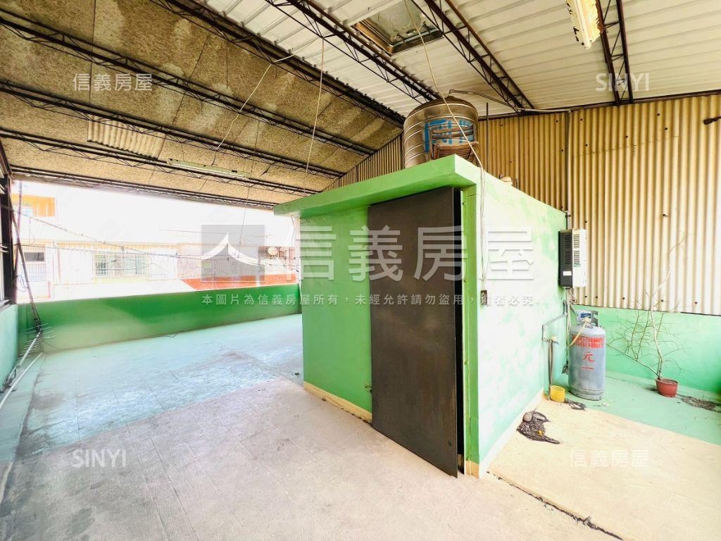 近海佃蛋黃商圈ＤＩＹ透天房屋室內格局與周邊環境