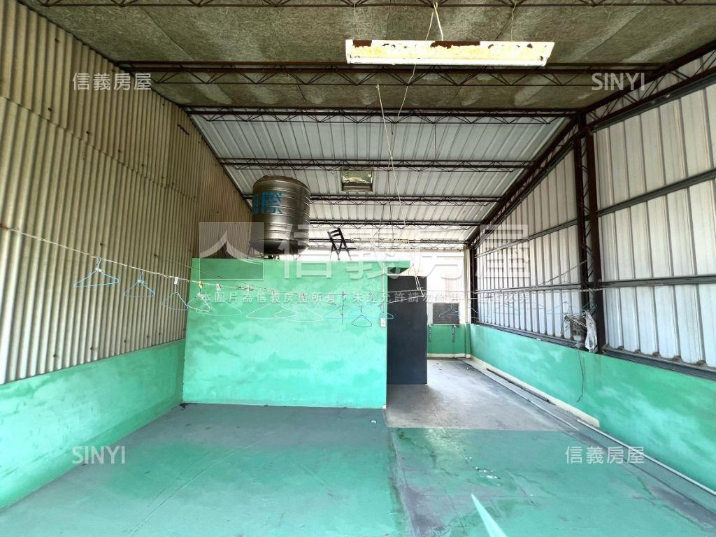 近海佃蛋黃商圈ＤＩＹ透天房屋室內格局與周邊環境
