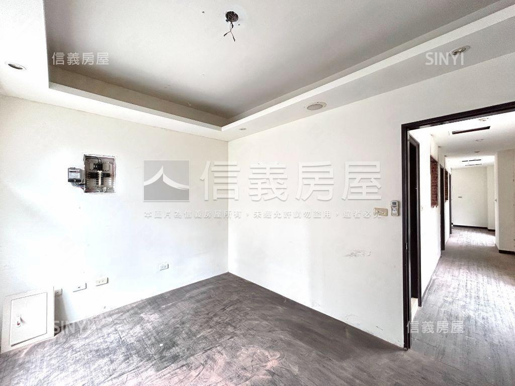 稀有！中科薇風角間透店房屋室內格局與周邊環境