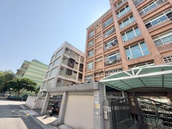 微風寬庭三房車位