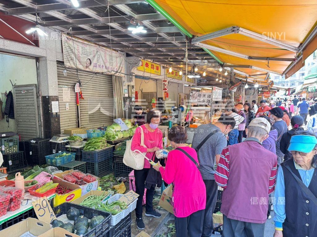 國泰市場１－２樓金店面房屋室內格局與周邊環境