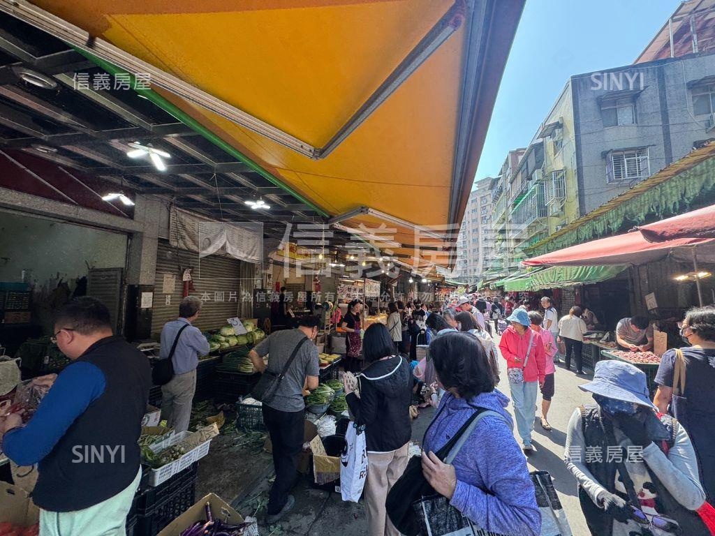 國泰市場１－２樓金店面房屋室內格局與周邊環境