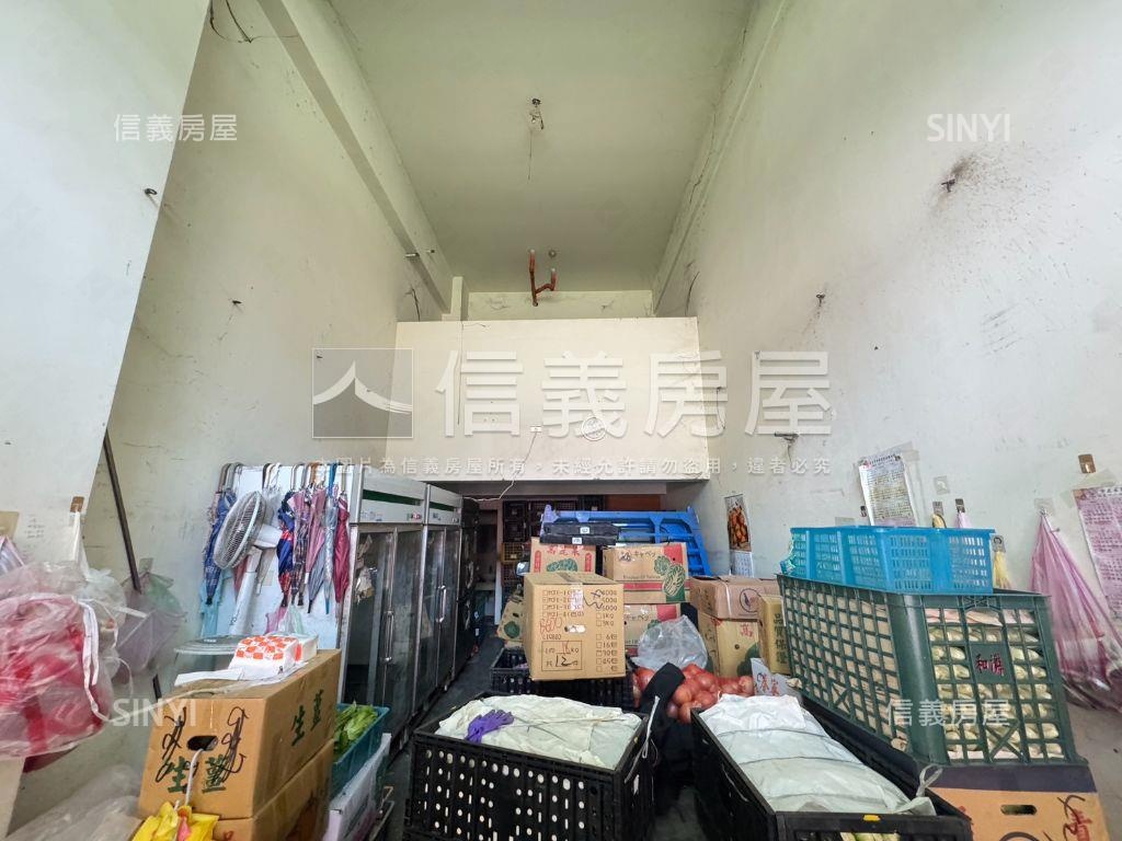 國泰市場１－２樓金店面房屋室內格局與周邊環境