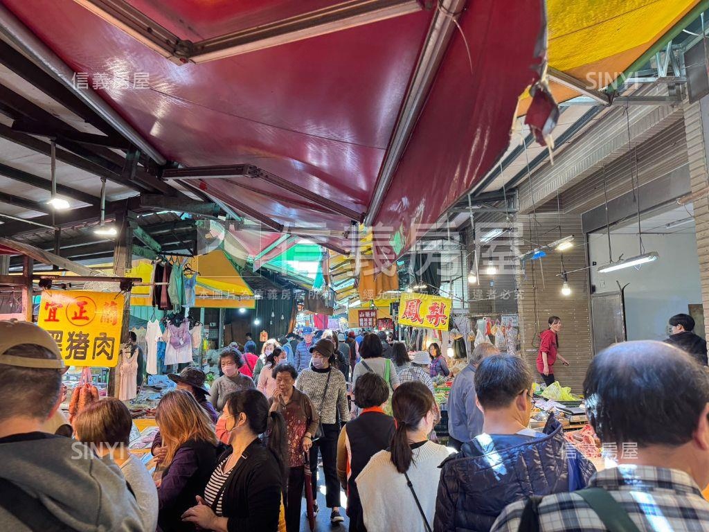 國泰市場１－２樓金店面房屋室內格局與周邊環境