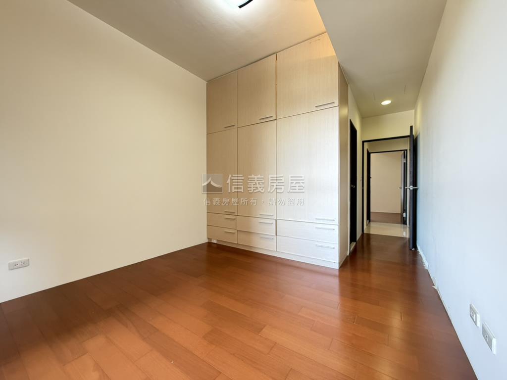 日安花園美三房房屋室內格局與周邊環境