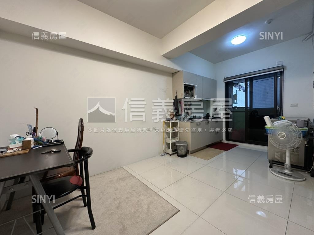 樂高二期質感二房二衛房屋室內格局與周邊環境