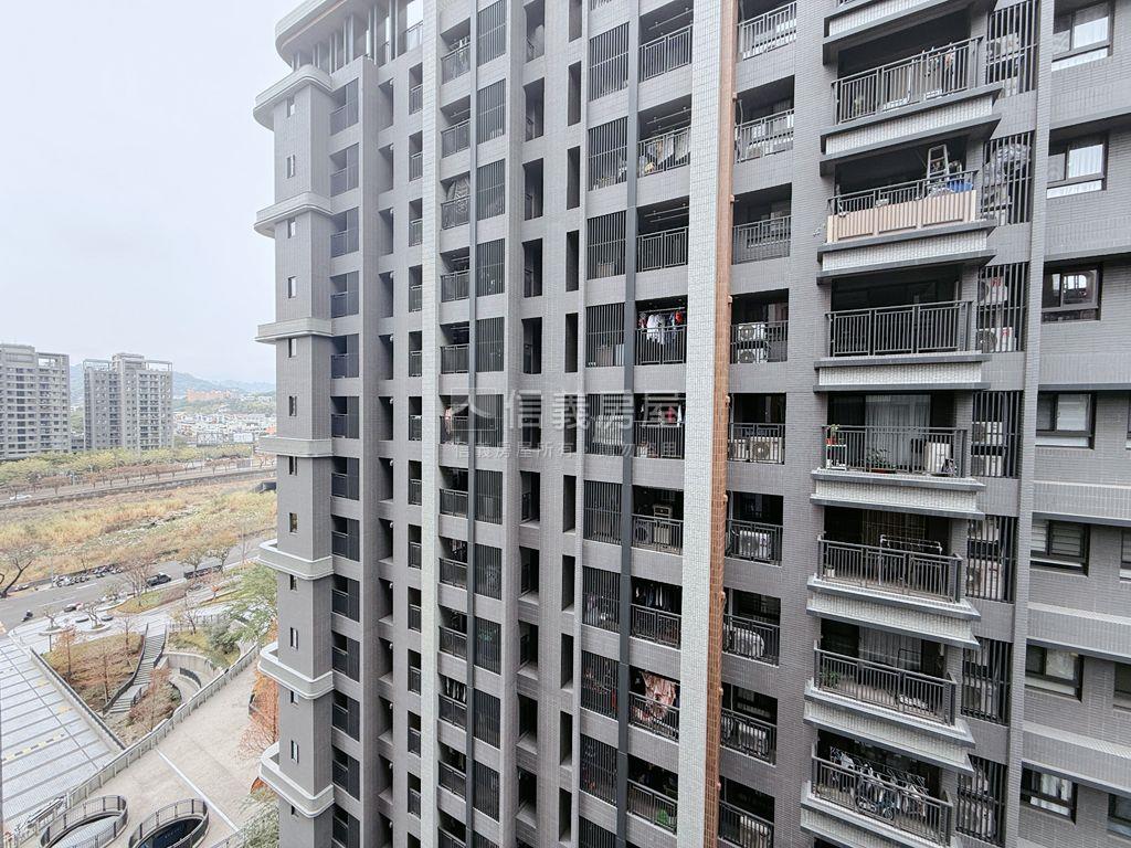大降價！心之所向３房平車房屋室內格局與周邊環境
