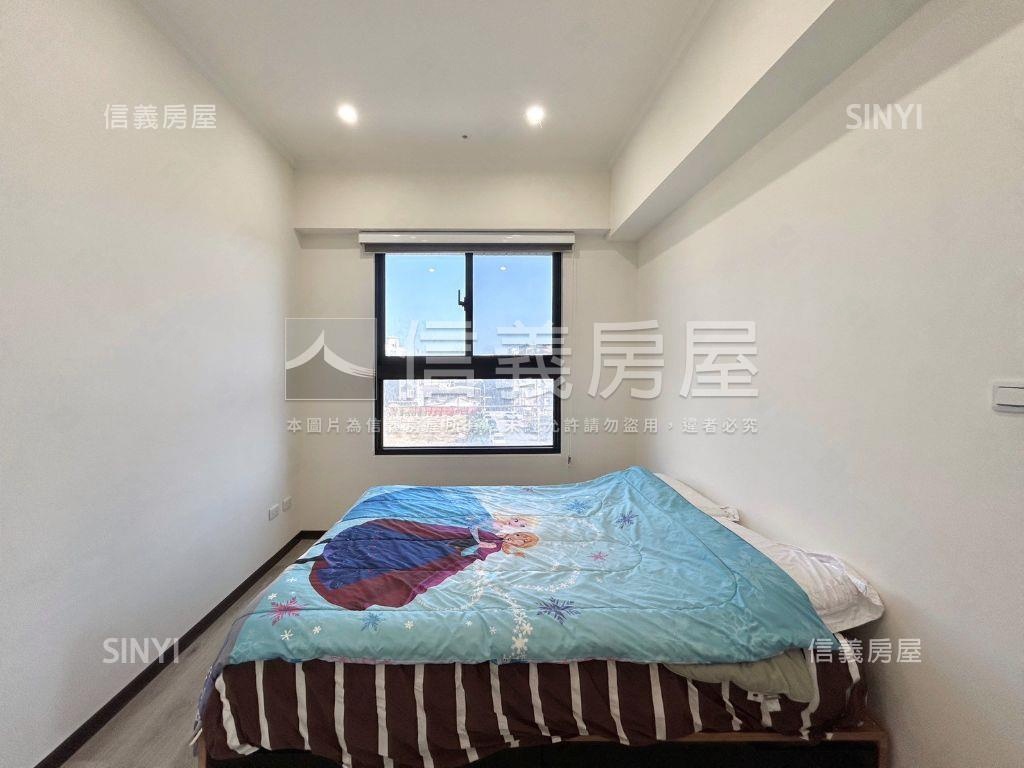 國泰禾稀有三房露臺戶房屋室內格局與周邊環境