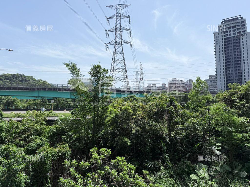 半島Ｇ６－２樓／車位另購房屋室內格局與周邊環境