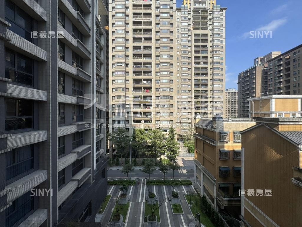 森閣‧優質亮三房車位房屋室內格局與周邊環境