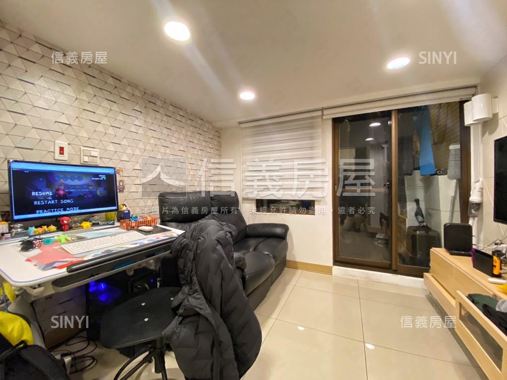 專任肯佳美屋房屋室內格局與周邊環境