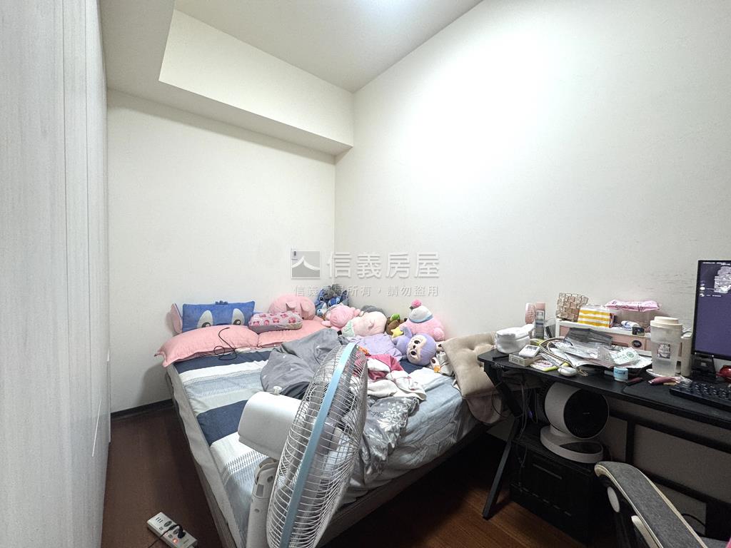 三秀玥景大兩房附車位房屋室內格局與周邊環境