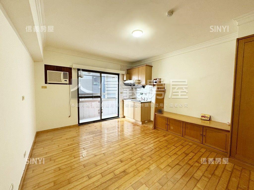 近Ｒ１５高樓採光學區套房房屋室內格局與周邊環境