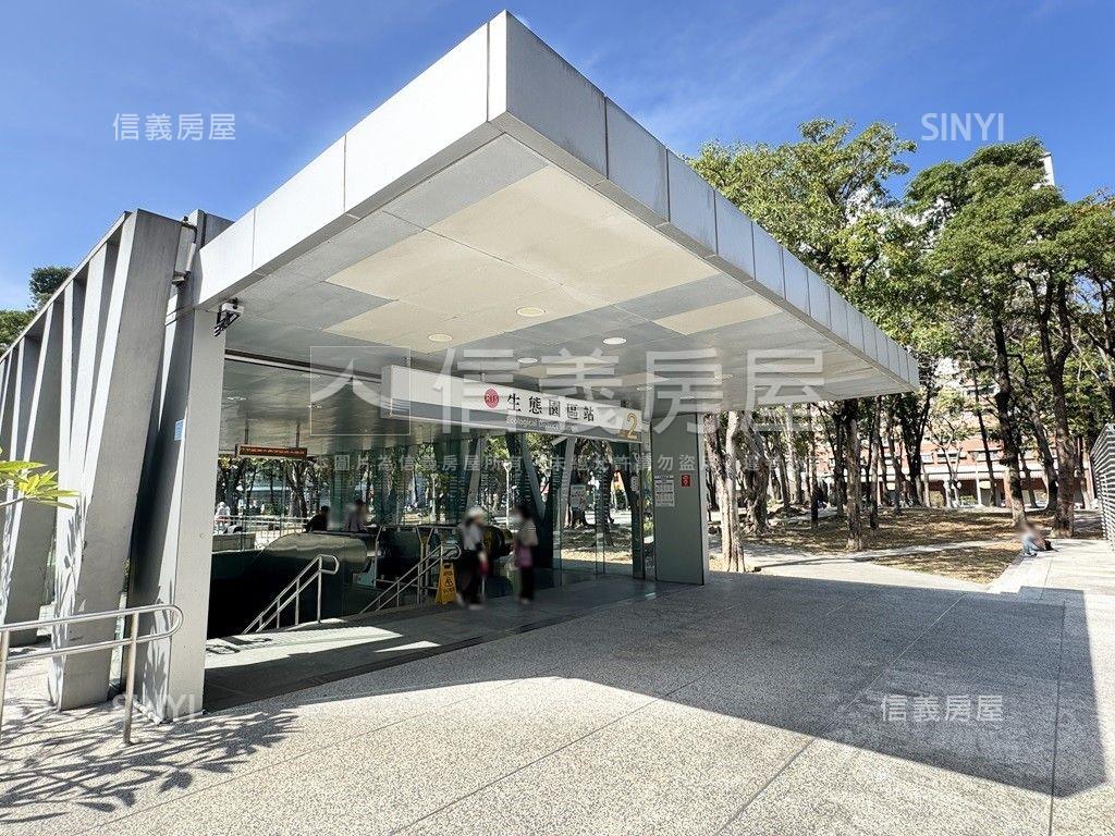 近Ｒ１５高樓採光學區套房房屋室內格局與周邊環境