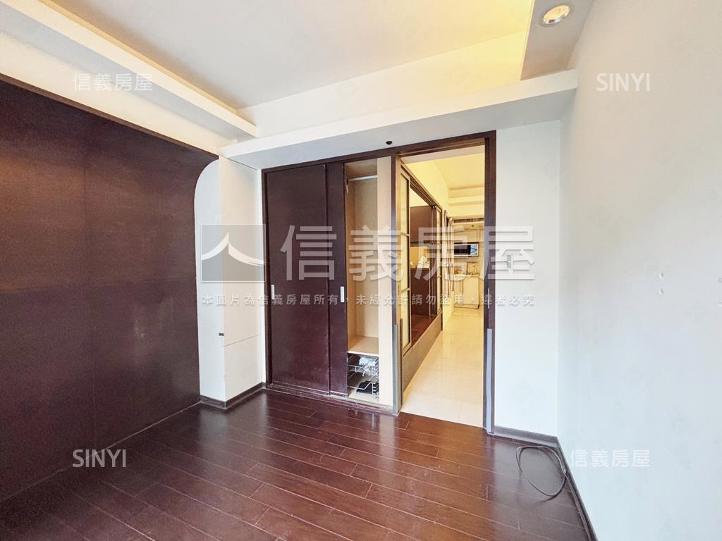 ★低總價首購成家２＋１房房屋室內格局與周邊環境