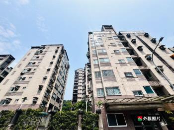 興隆世家高樓層電梯車位