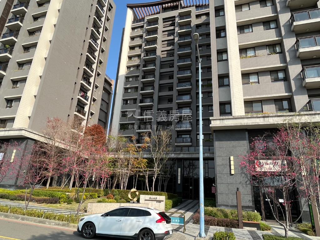 水岸旁｜漂亮兩房附平車位房屋室內格局與周邊環境