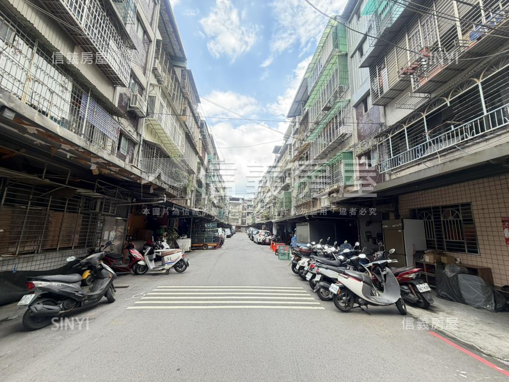延吉街邊間二樓房屋室內格局與周邊環境