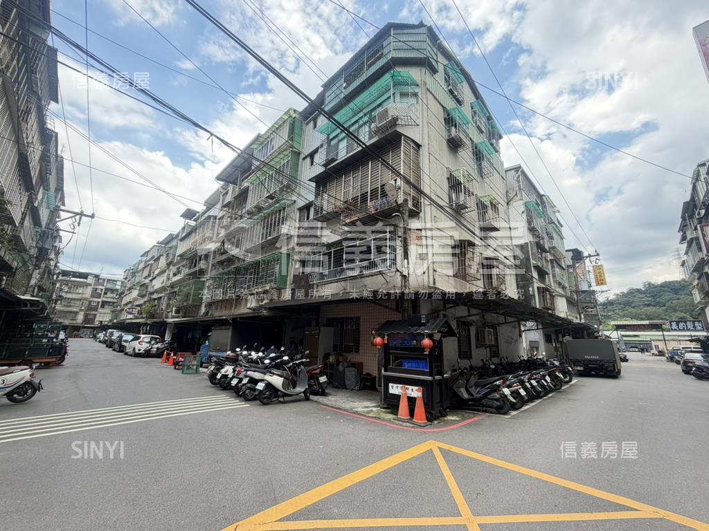 延吉街邊間二樓房屋室內格局與周邊環境