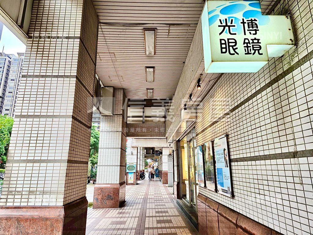 中壢ＳＯＧＯ金店面房屋室內格局與周邊環境
